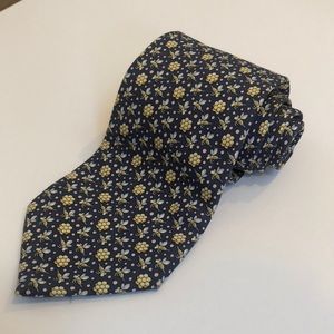 Vineyard Vines Bee and Honeycomb Pattern Tie